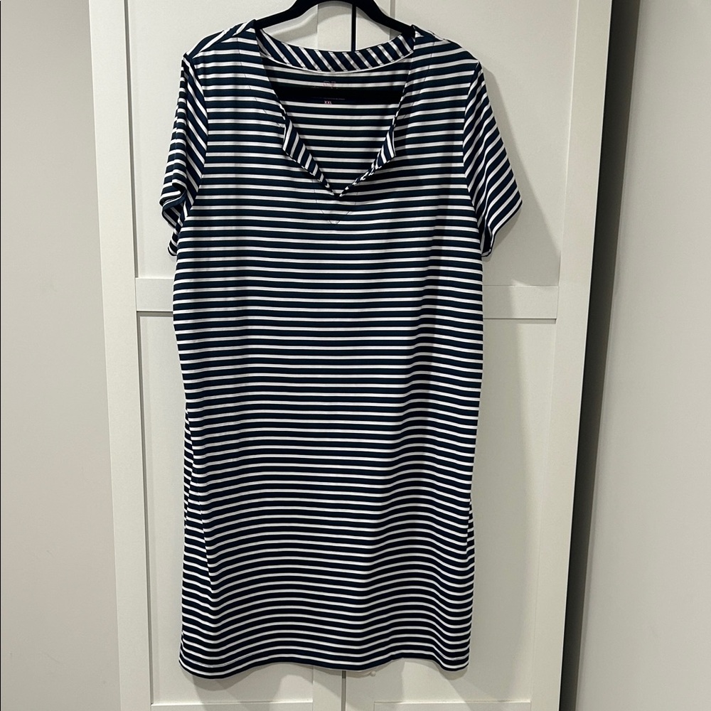 Vineyard Vines Navy and White Striped Top